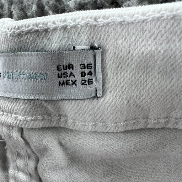 Zara Trafaluc Womens Jean Shorts 4 White Denim Stretch Mid-Rise Cuffed Pockets - Picture 7 of 12